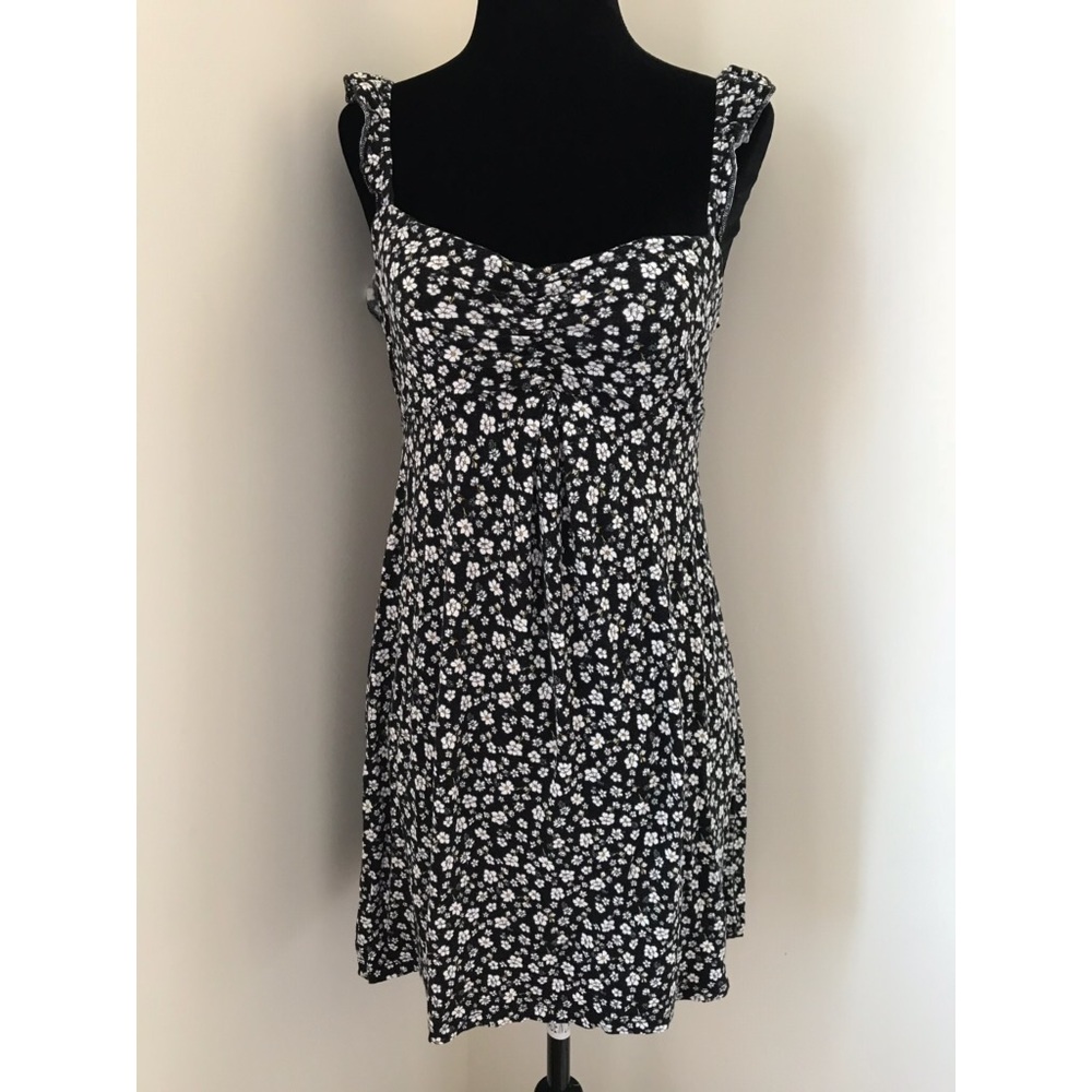 Forever 21 Mini Floral Casual Dress